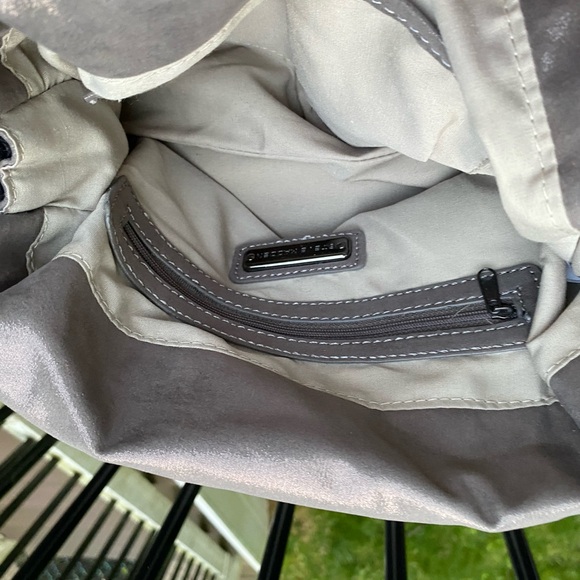 Steve Madden Bag-like Stella McCartney Falabella! - Picture 10 of 11